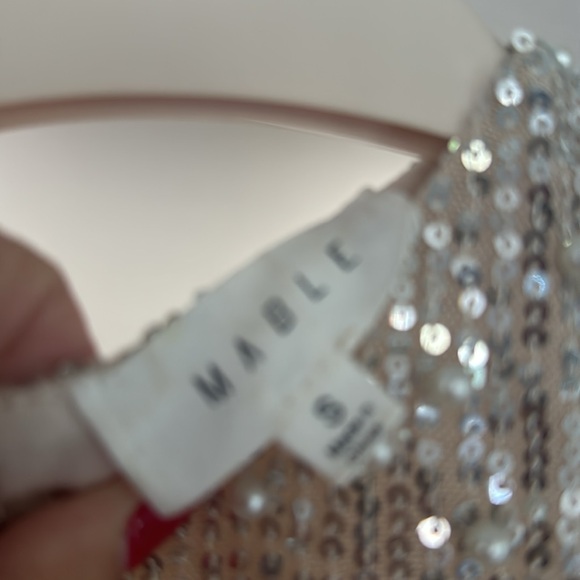 Mabel cropped pearl/seqiun top - Picture 3 of 5